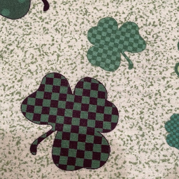 Women’s Size Large Shamrock St Patrick’s Shirt - Picture 6 of 15